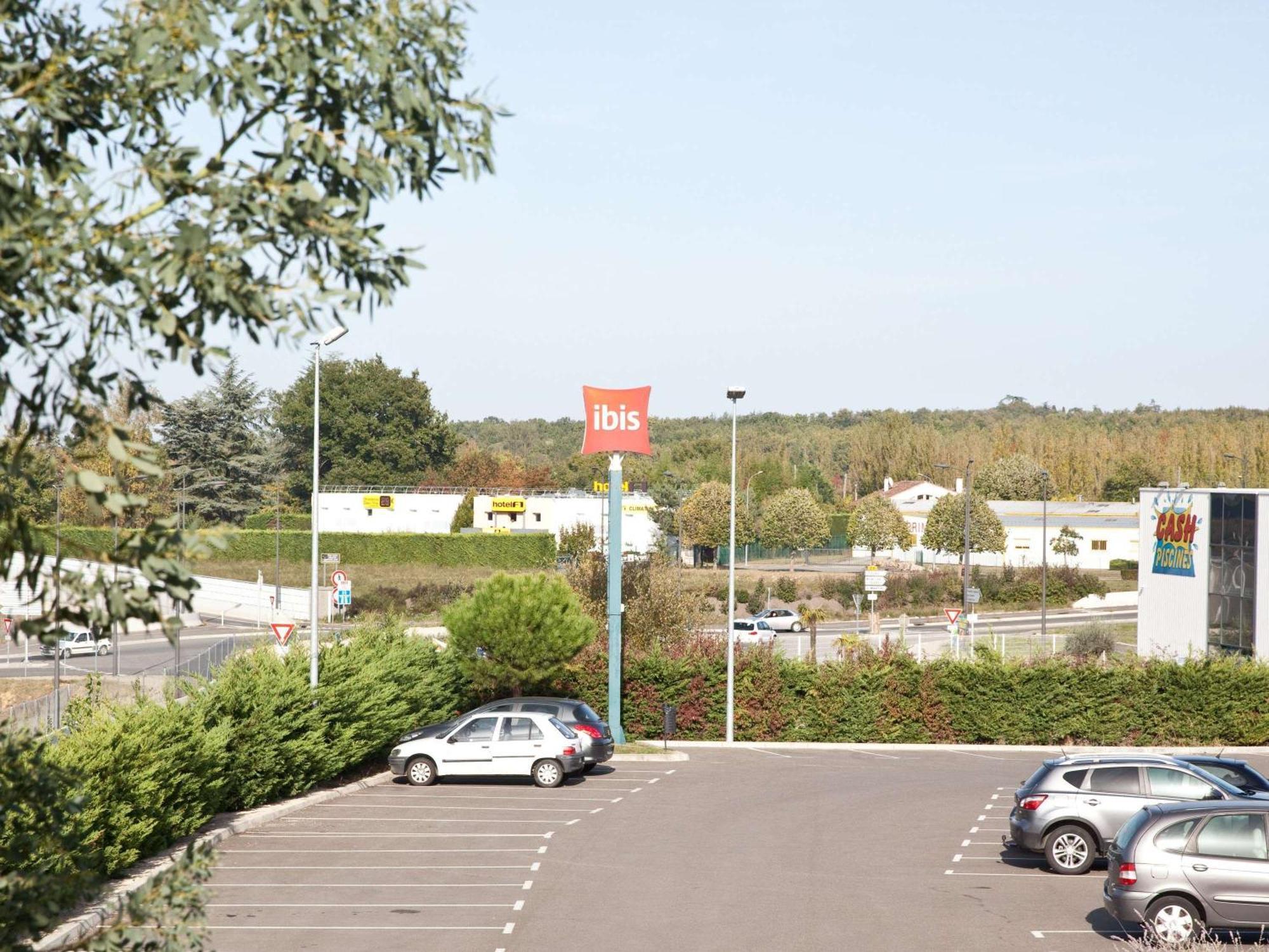 Ibis Montauban Hotel Exterior photo